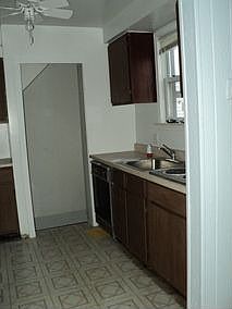 3rd image of 776 Garfield Ave