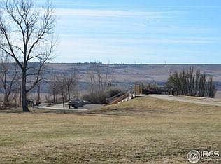 Adjacent to park and walking path!