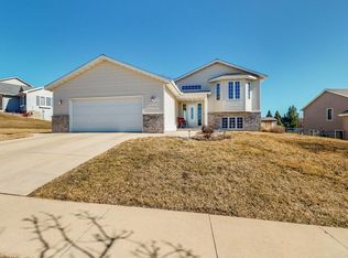6174 Mallard Dr NW, Rochester, MN 55901