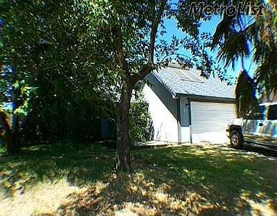 1st image of 10 Eckert Ct