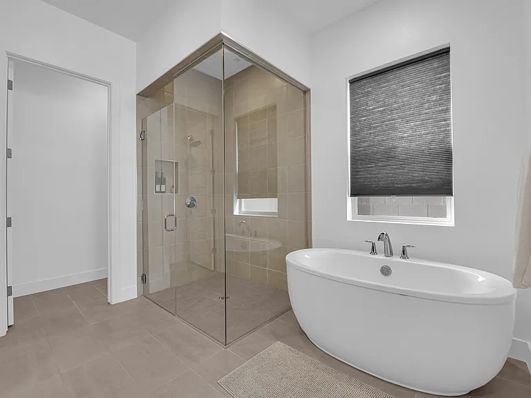 323 Robledo St — Photo 24
