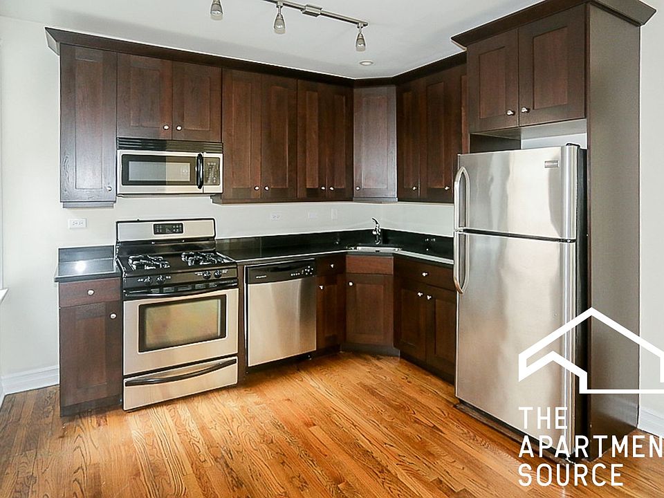 1st image of 3806 N Sheffield Ave #3