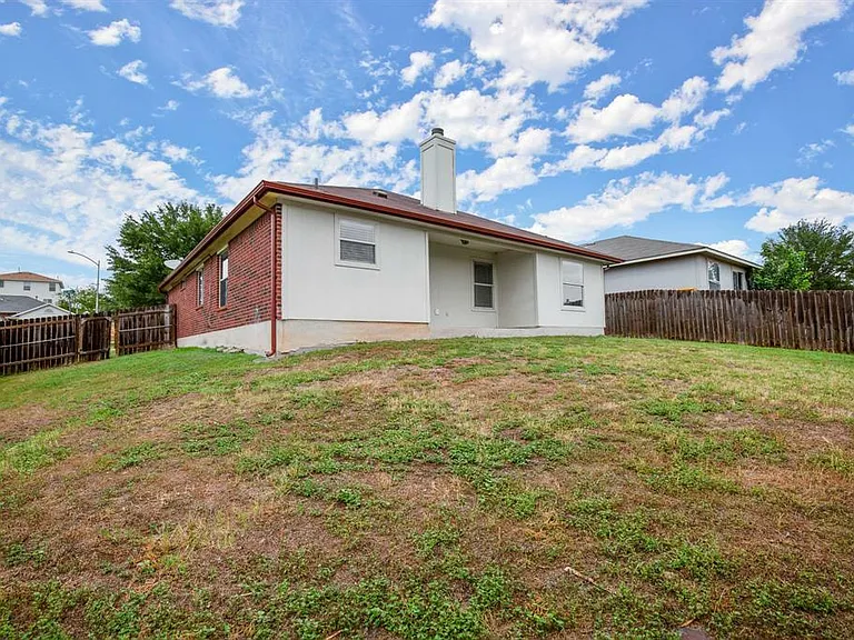 14901 Nuttall Dr — Photo 24