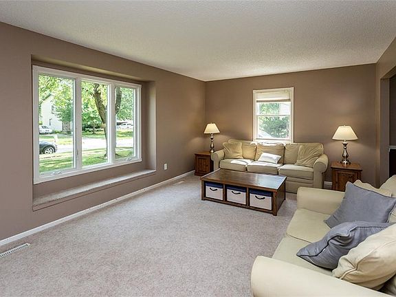 5th image of 1208 Lyndale Dr