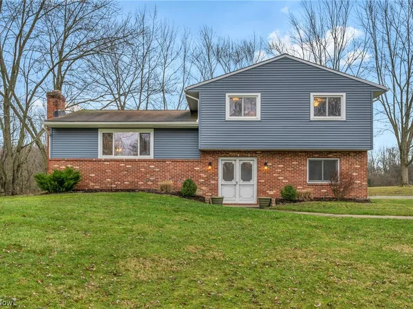 18250 Egbert Rd, Walton Hills, OH 44146