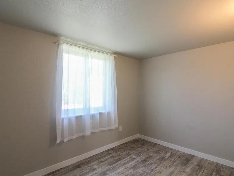 103 Casey Ave — Photo 12