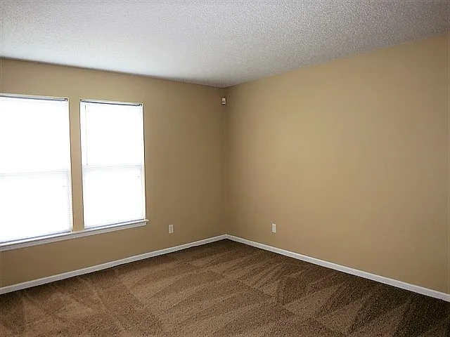 10395 Carrington Way — Photo 7