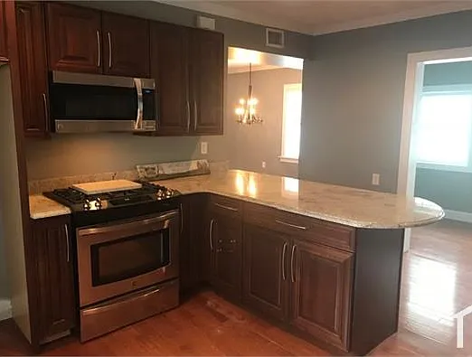 3 bed, 1200 sqft, $2,550 — Photo 1