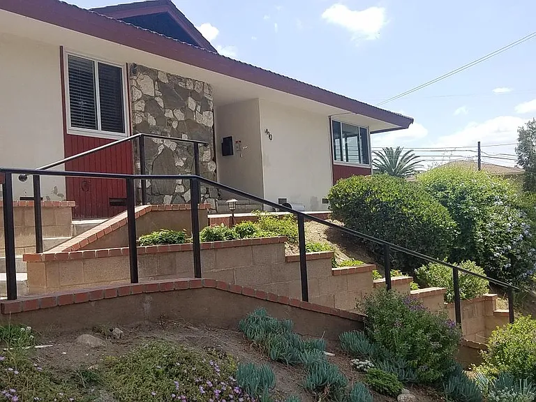 410 N Canyon Blvd — Photo 1