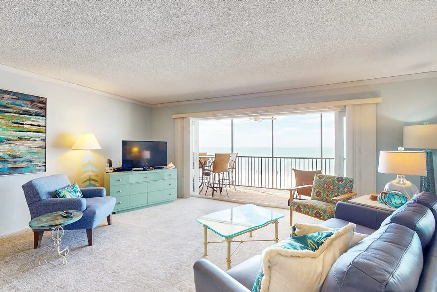 2 bed, 2.0 bath, 1334 sqft, $6,549 — Photo 2