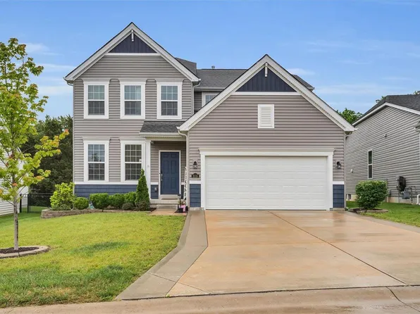 2115 Henley Woods Dr, Arnold, MO 63010