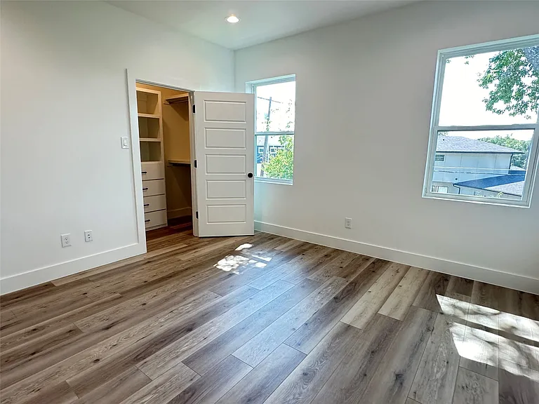 3908 Rochelle Dr — Photo 32