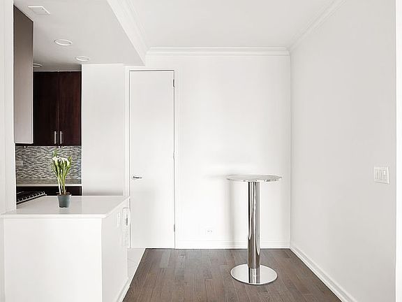 5th image of 60 E 8th St APT 10C