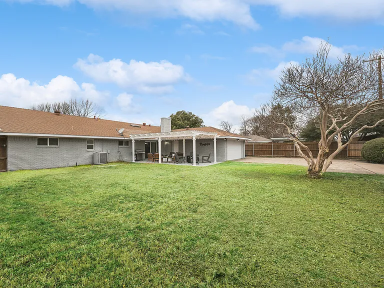 10040 Spokane Cir — Photo 35
