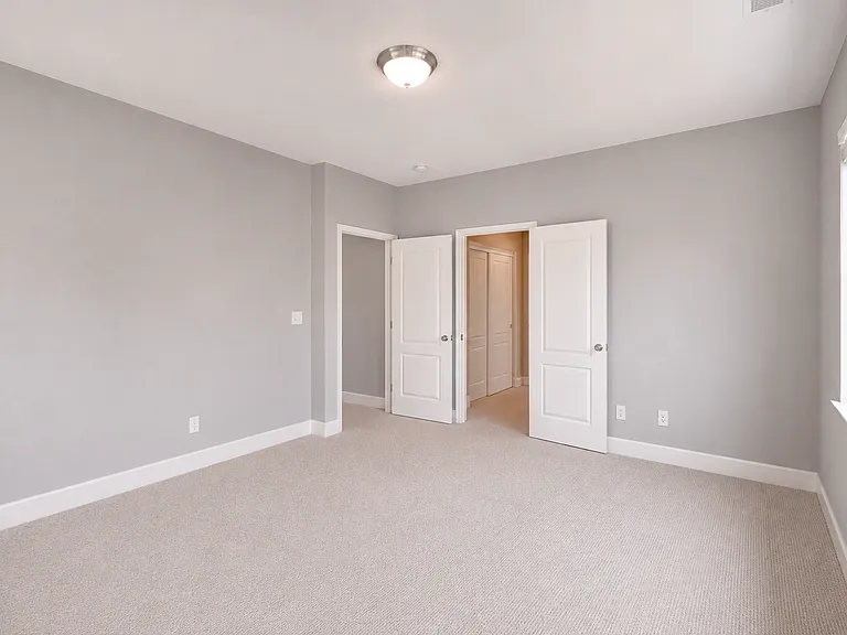 1867 Silk Wood Ln — Photo 24
