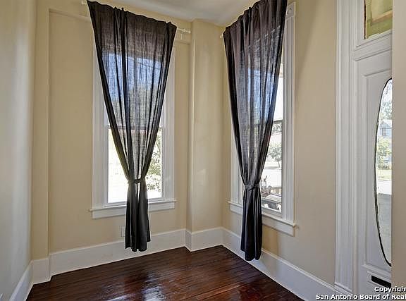 2nd image of 133 Carolina St #B