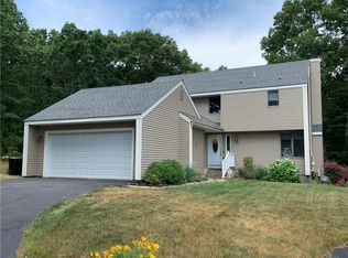 23 Beechnut Dr, Johnston, RI 02919
