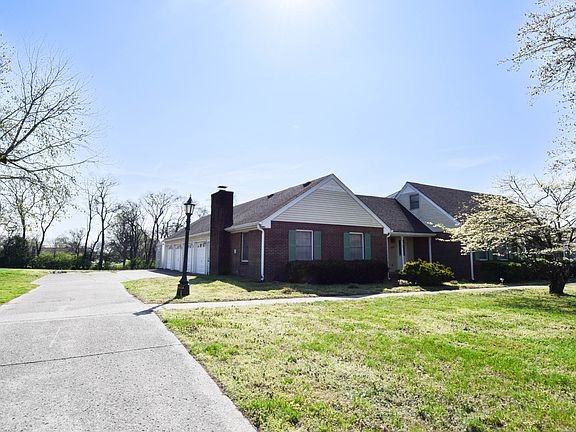 4th image of 1059 Robertson Rd