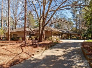 134 Tall Pines Ct, Lake Wylie, SC 29710