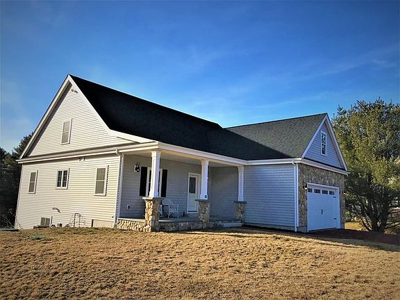 3rd image of 50 Dona Dr