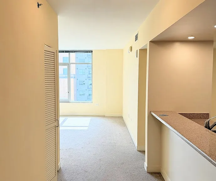 425 W Beech St #859 — Photo 5