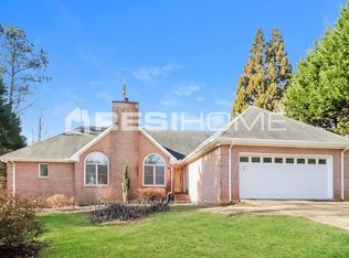 1383 Scott Dr, Douglasville, GA 30134