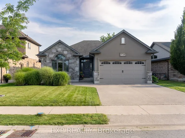 8736 Angie Dr, Niagara Falls, ON L2H 0H9