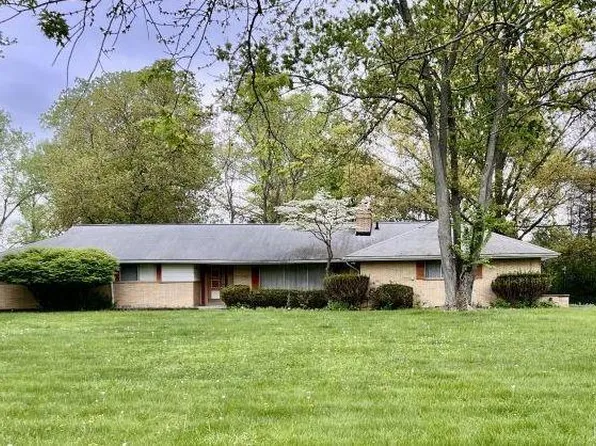29476 Briarbank Ct, Southfield, MI 48034