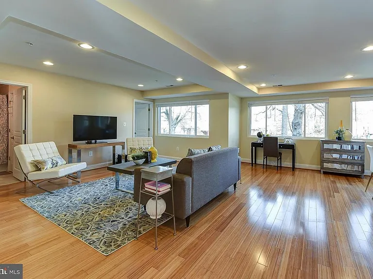 804 Taylor St NW #203 — Photo 7