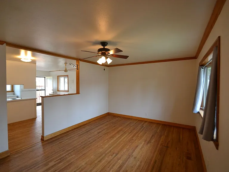 613 Erie Rd — Photo 3