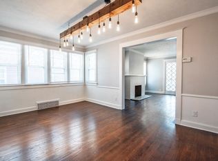 5132 Dodge St, Omaha, NE 68132