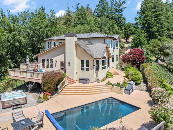 385 Beel Dr, Santa Cruz, CA 95060