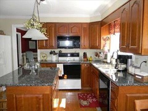 3rd image of 4454 Brentwood Ct