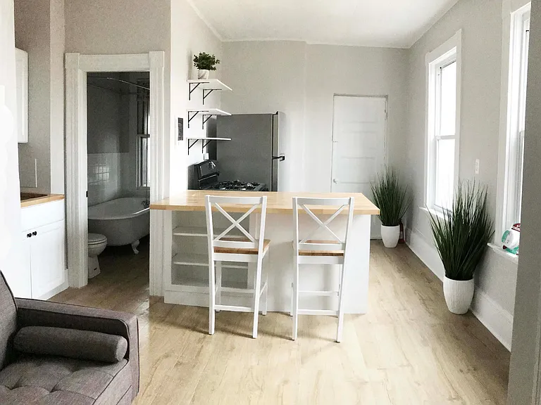 36 Beacon St #3 — Photo 3