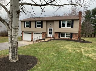 3070 Camberly Dr, Gibsonia, PA