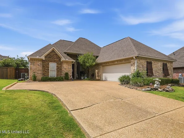 218 Emerald Cir, Brandon, MS 39047