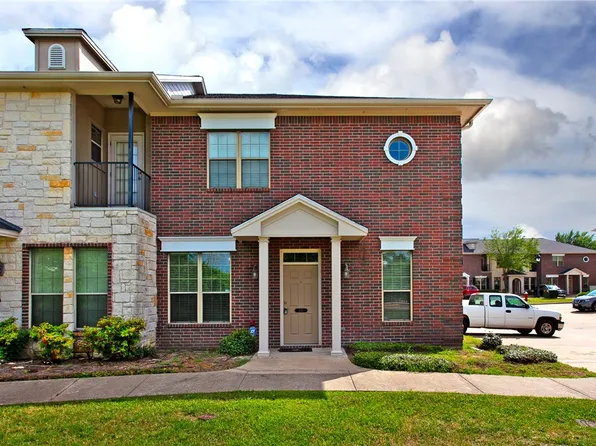 130 Forest (pvt) Dr, College Station, TX 77840