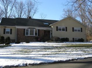 488 Fairfield Rd, Wyckoff, NJ 07481