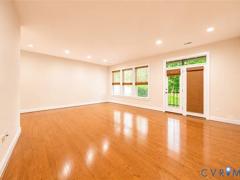 5421 Hickory Ann Dr — Photo 49