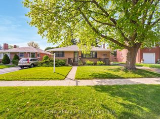 4 Greenview St, Guelph, ON N1E 1Y3