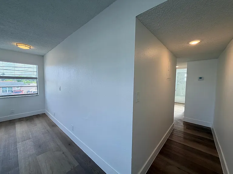 5661 SW 36th Ct #201 — Photo 7