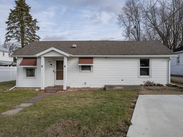 204 S Karr St, Heyworth, IL 61745