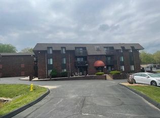 170 Wilshire Dr UNIT 79, Hollister, MO 65672