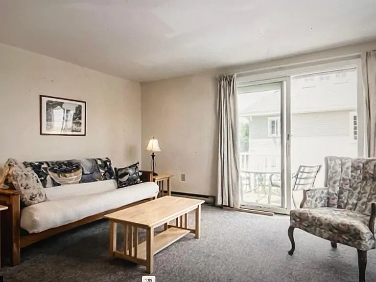 72 Oceanside Dr #2 — Photo 6