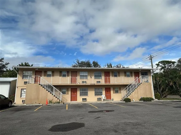 2739 Nassau St, Sarasota, FL 34231