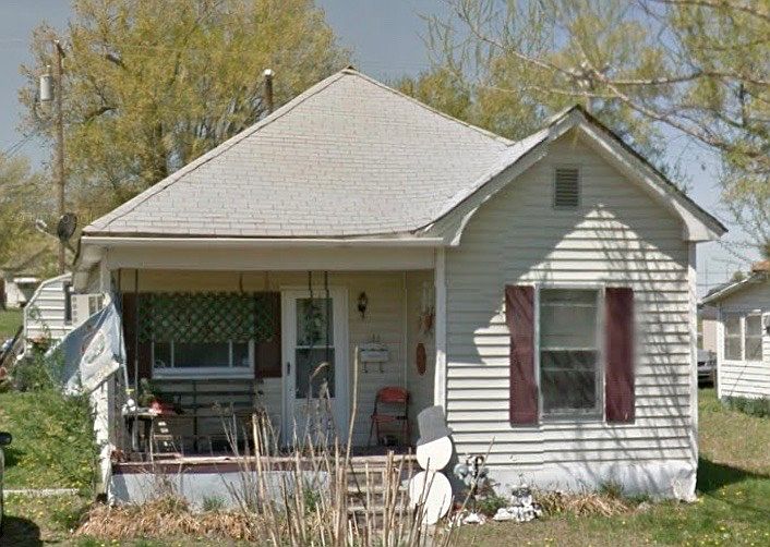 1st image of 1143 N Forest Ave
