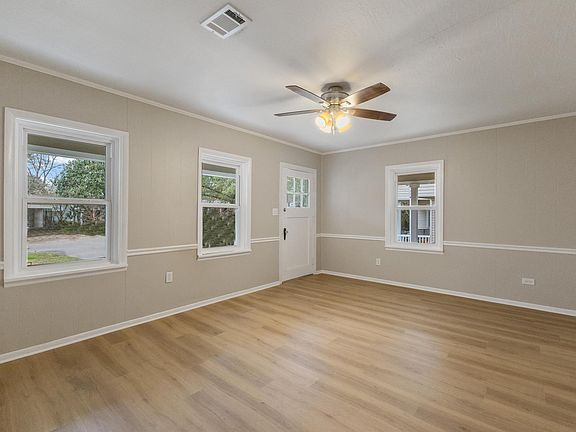 4th image of 208 S 16th Ave