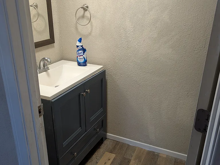 113 W Northshore Dr #B — Photo 9
