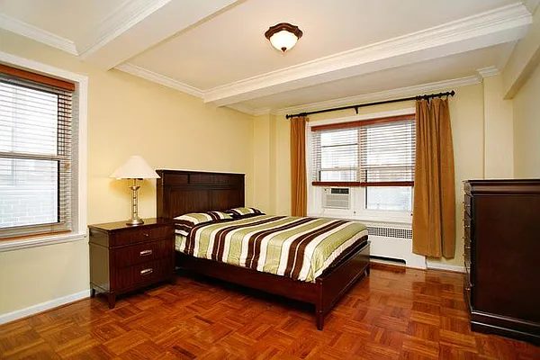 Sold by Real Direct | media 3