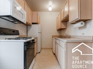 3411 N Elaine Pl, Chicago, IL 60657